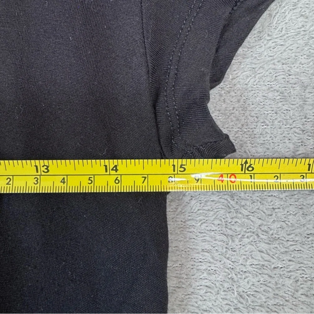 H&M Black Sequins Tiger Graphic Tee - Picture 14 of 16